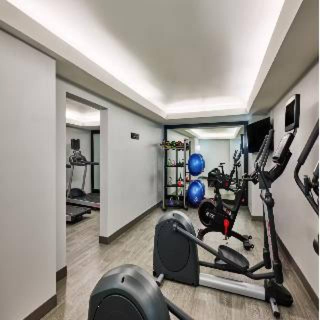 Desportos y Entretenimento