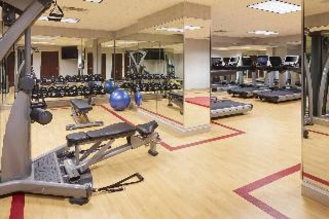 Desportos y Entretenimento