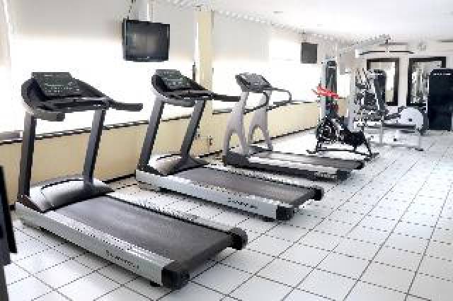 Desportos y Entretenimento