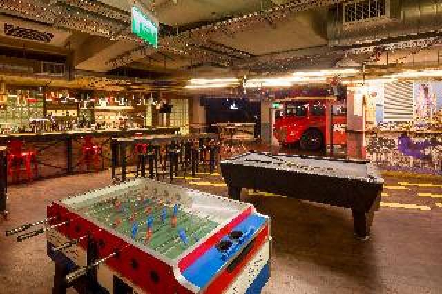 Bar