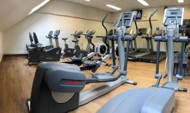 Desportos y Entretenimento