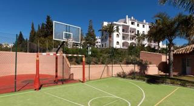 Desportos y Entretenimento