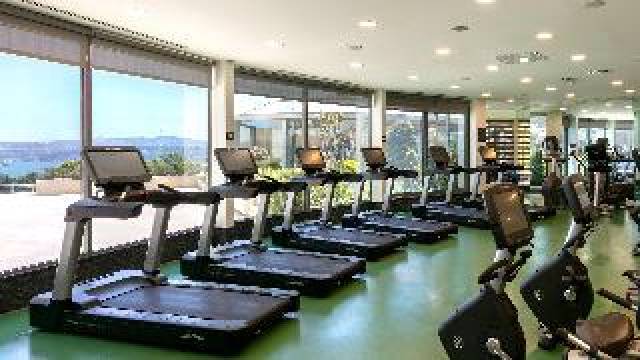Desportos y Entretenimento