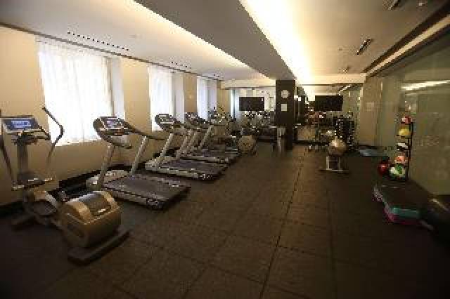 Desportos y Entretenimento