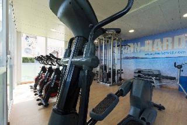 Desportos y Entretenimento