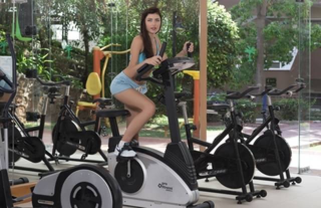 Desportos y Entretenimento