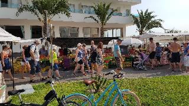 Desportos y Entretenimento