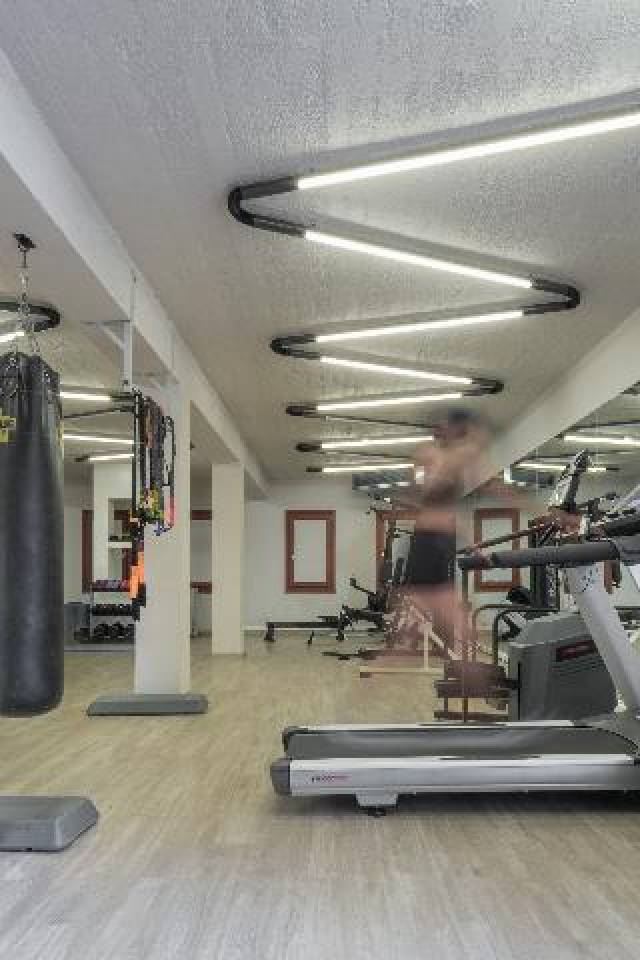 Desportos y Entretenimento