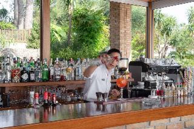 Bar