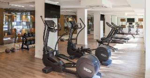 Desportos y Entretenimento