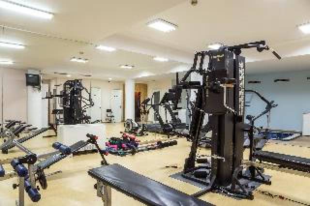 Desportos y Entretenimento