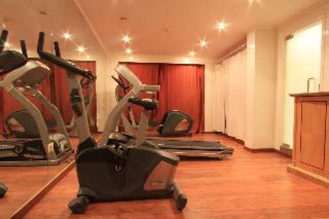 Desportos y Entretenimento
