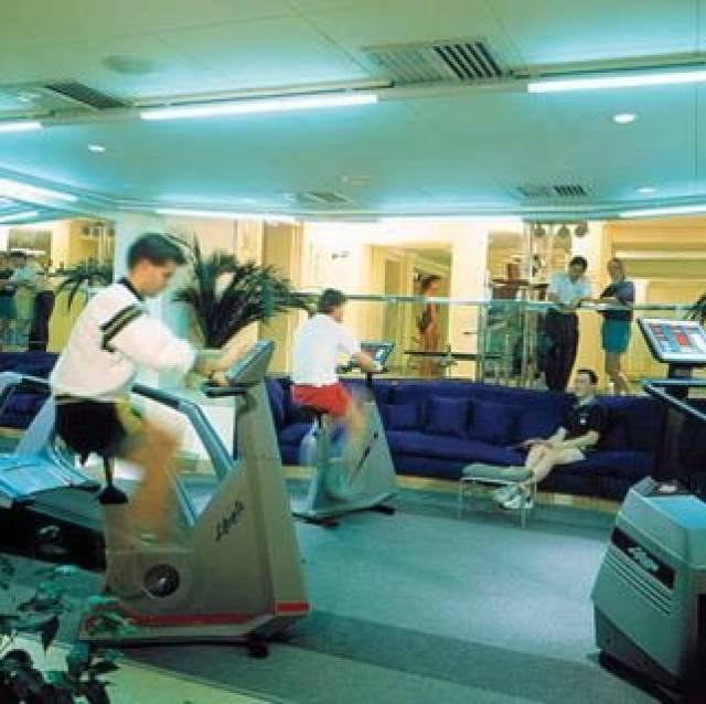 Desportos y Entretenimento