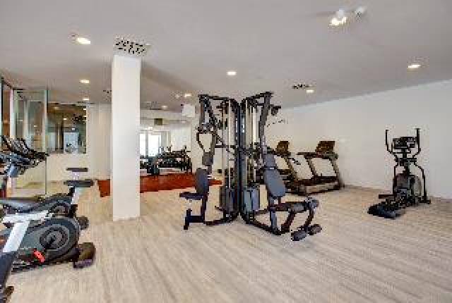 Desportos y Entretenimento