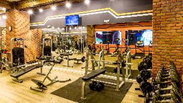 Desportos y Entretenimento