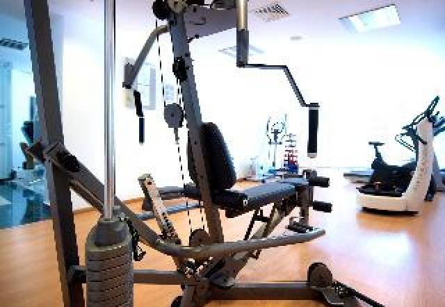 Desportos y Entretenimento