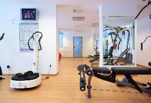 Desportos y Entretenimento