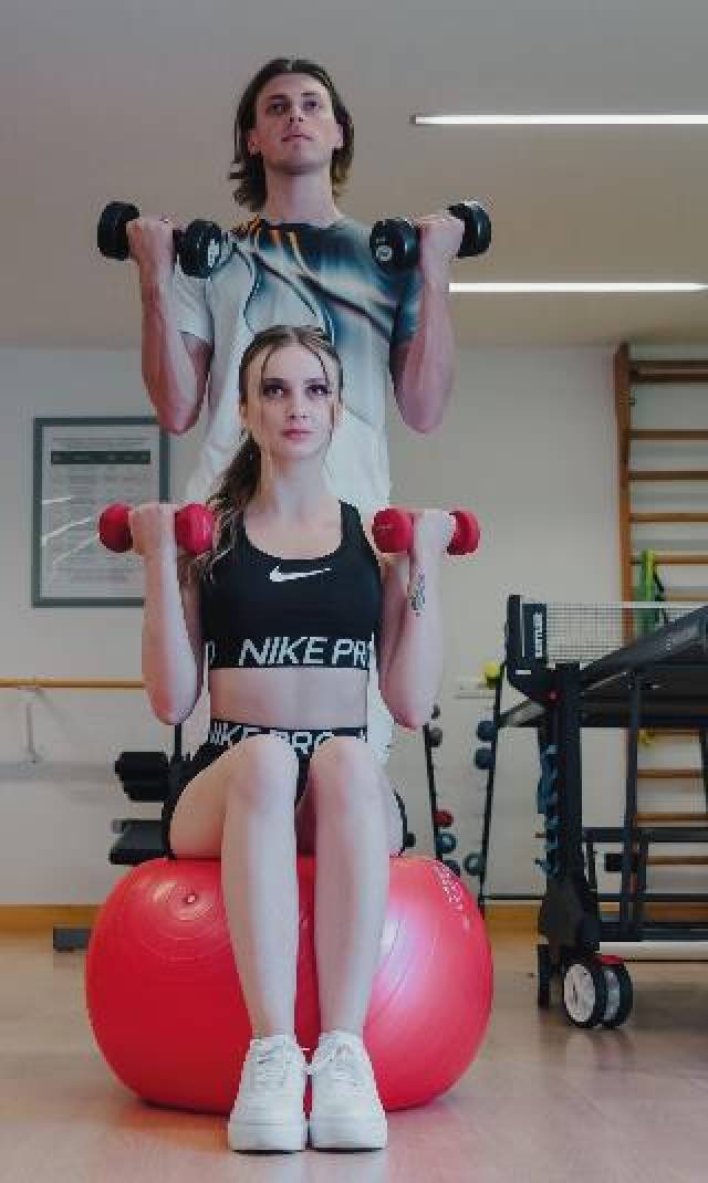 Desportos y Entretenimento