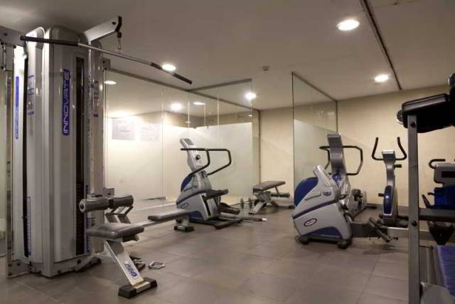 Desportos y Entretenimento