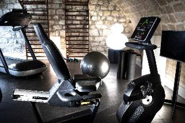 Desportos y Entretenimento