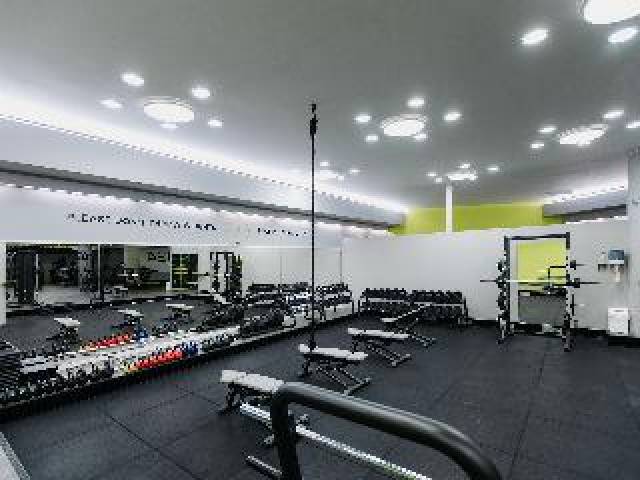 Desportos y Entretenimento