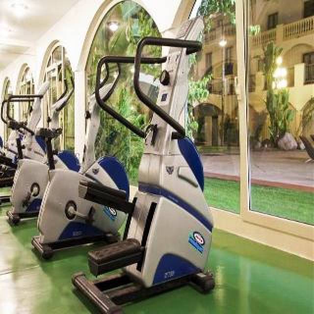 Desportos y Entretenimento