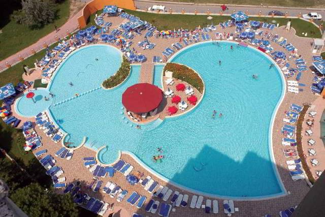 Piscina