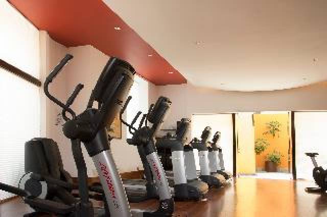 Desportos y Entretenimento