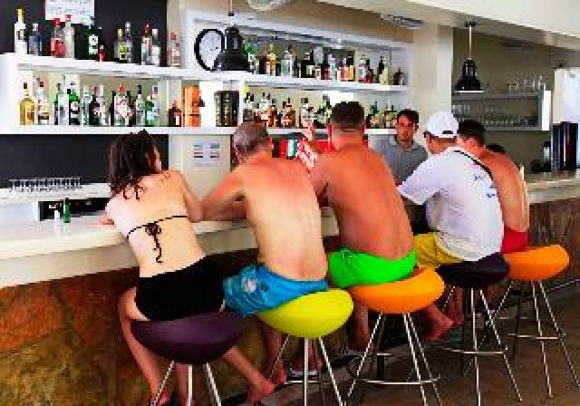 Bar