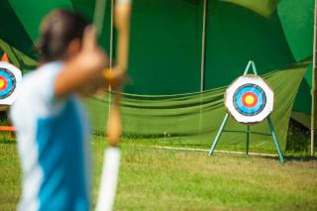 Desportos y Entretenimento