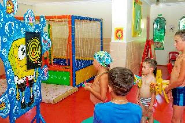 Desportos y Entretenimento
