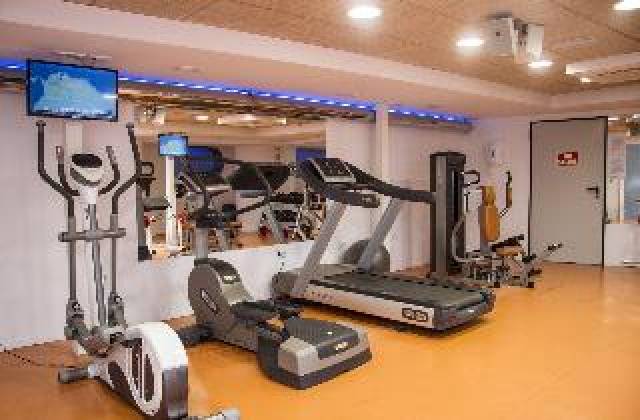 Desportos y Entretenimento
