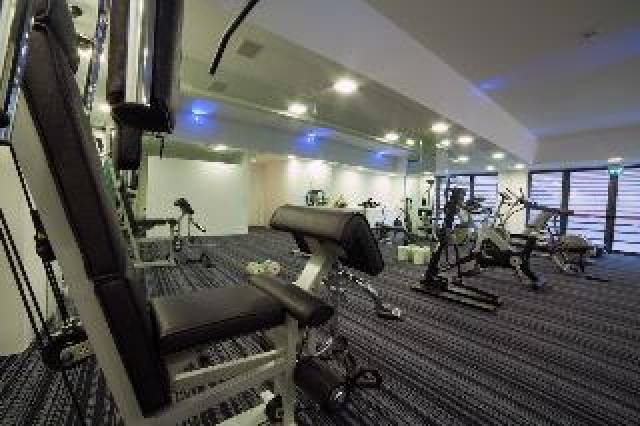 Desportos y Entretenimento