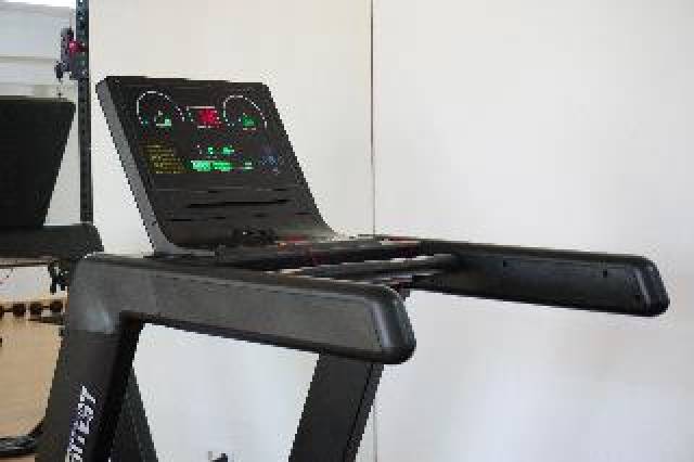 Desportos y Entretenimento