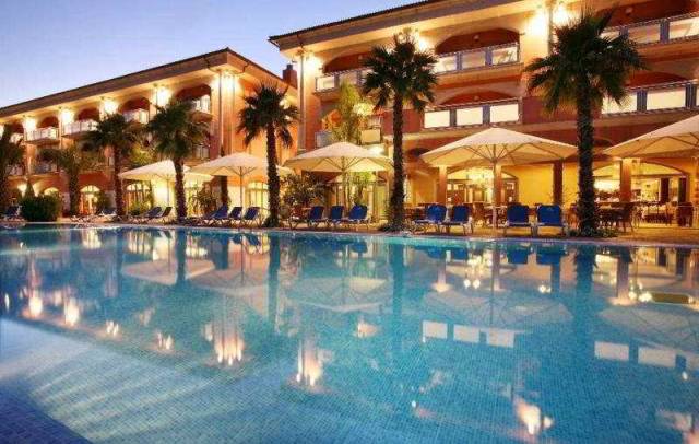 Piscina