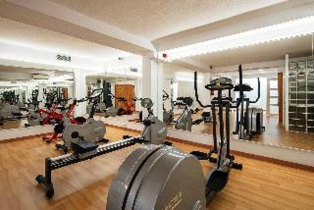 Desportos y Entretenimento