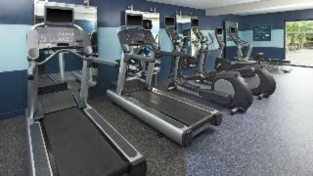 Desportos y Entretenimento