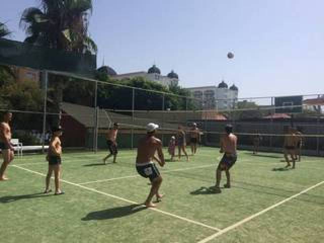 Desportos y Entretenimento