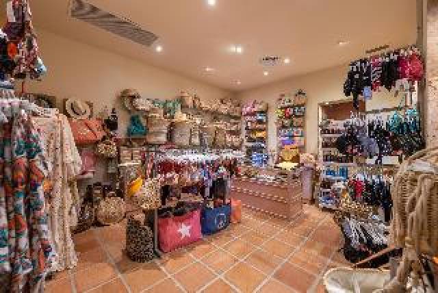 Desportos y Entretenimento