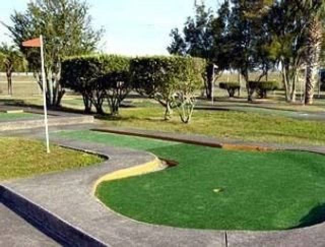 Desportos y Entretenimento