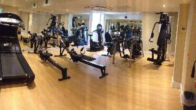 Desportos y Entretenimento