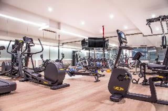 Desportos y Entretenimento