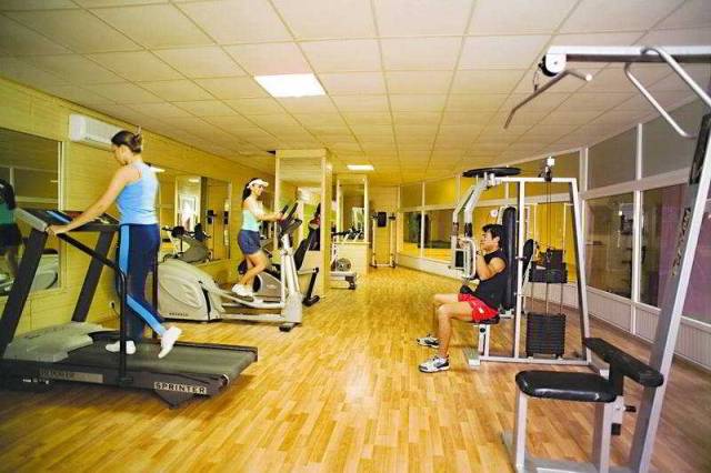 Desportos y Entretenimento