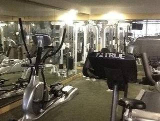 Desportos y Entretenimento