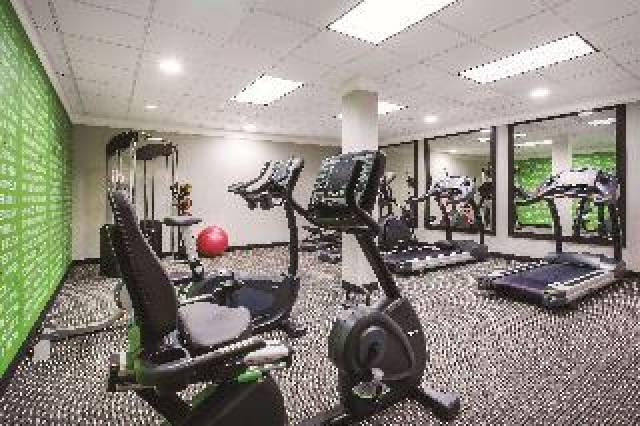 Desportos y Entretenimento
