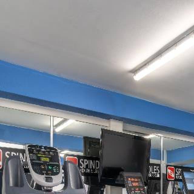 Desportos y Entretenimento