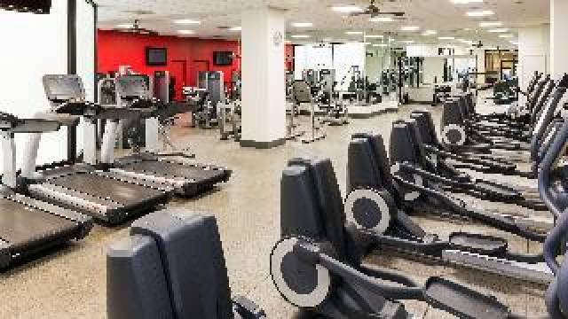 Desportos y Entretenimento