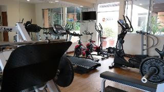 Desportos y Entretenimento