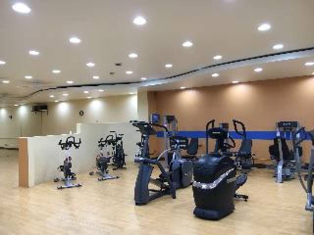 Desportos y Entretenimento