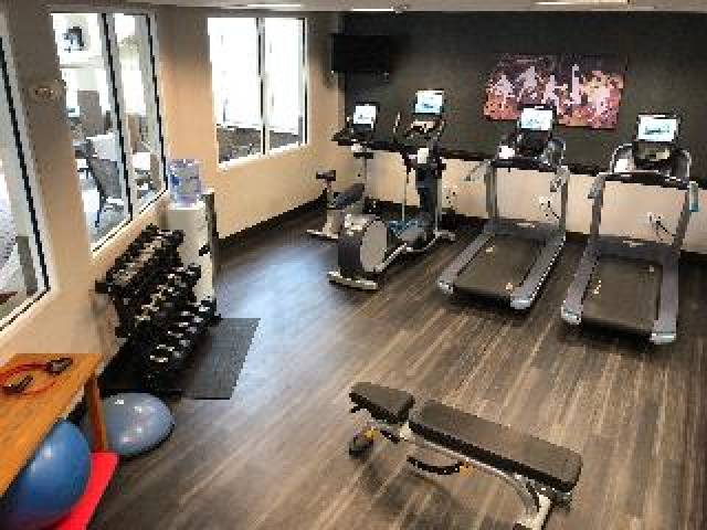 Desportos y Entretenimento